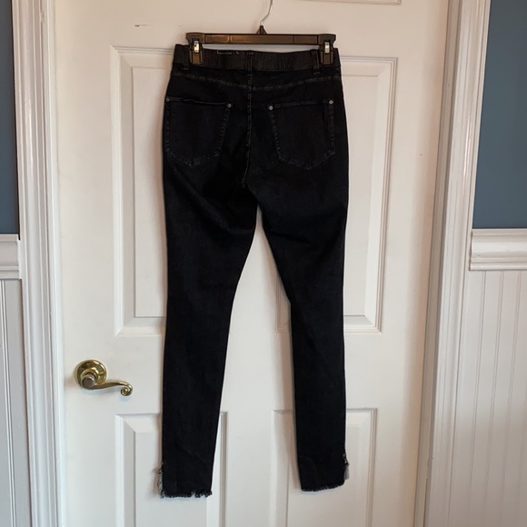 Hue Jean Leggings Ripped Ankle Slit Denim Black Wash Size Small - Picture 10 of 11
